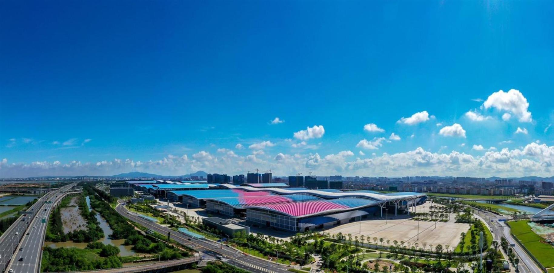 Crowne Plaza Shenzhen World Exhibition And Convention Center, An Ihg Hotel Dış mekan fotoğraf